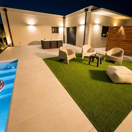 Standing Piscine & Boulodrome 15min Toulouse Willa *