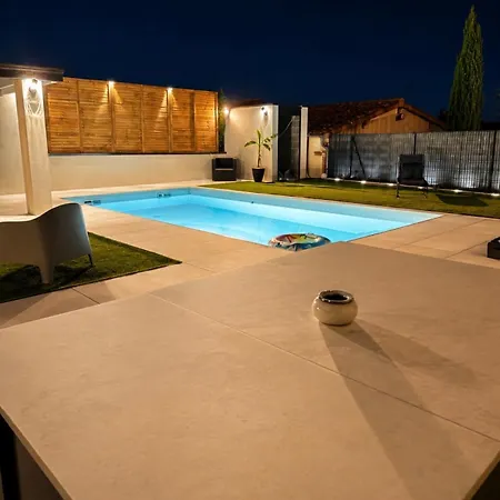 Standing Piscine & Boulodrome 15min Toulouse * Bouloc (Haute-Garonne)